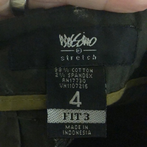 🔹4 for $30 Mossimo Stretch Fit 3 Bermuda Shorts, size 4 - Picture 5 of 5